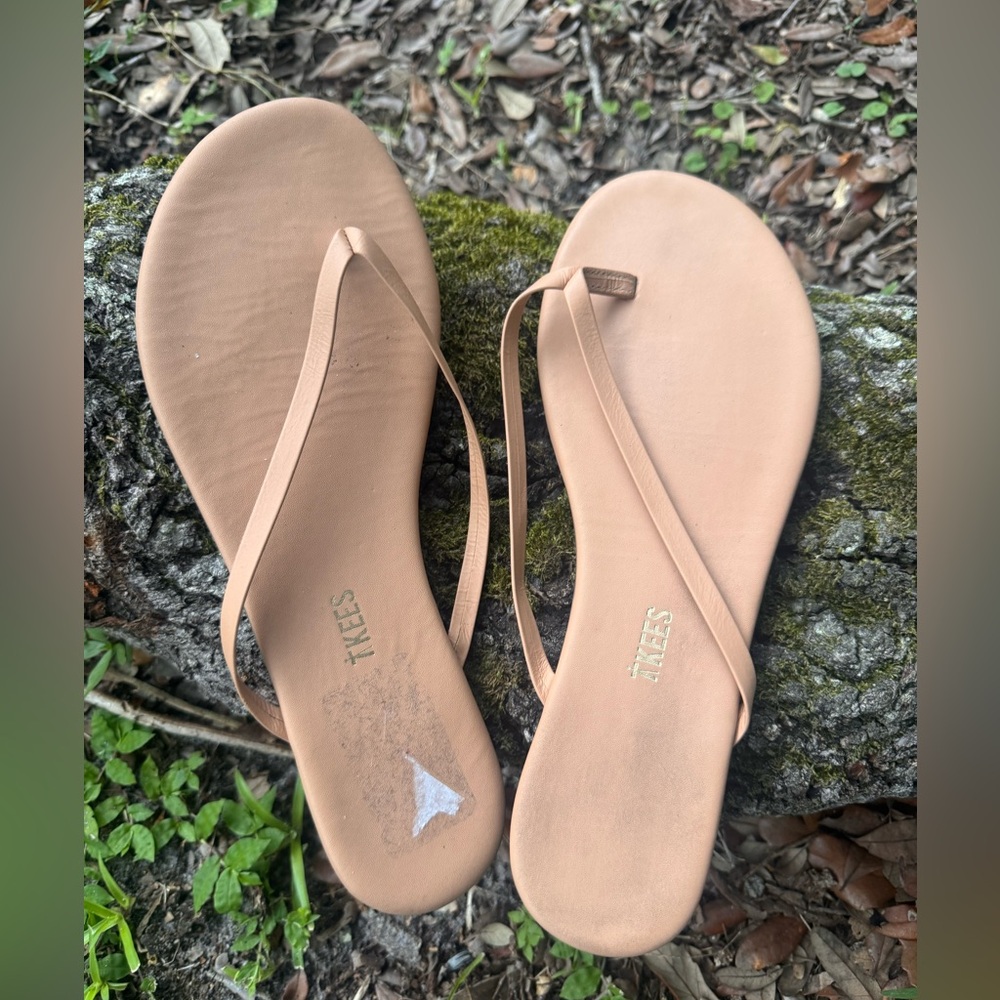 TKEES Women's Nude Sandals size 9